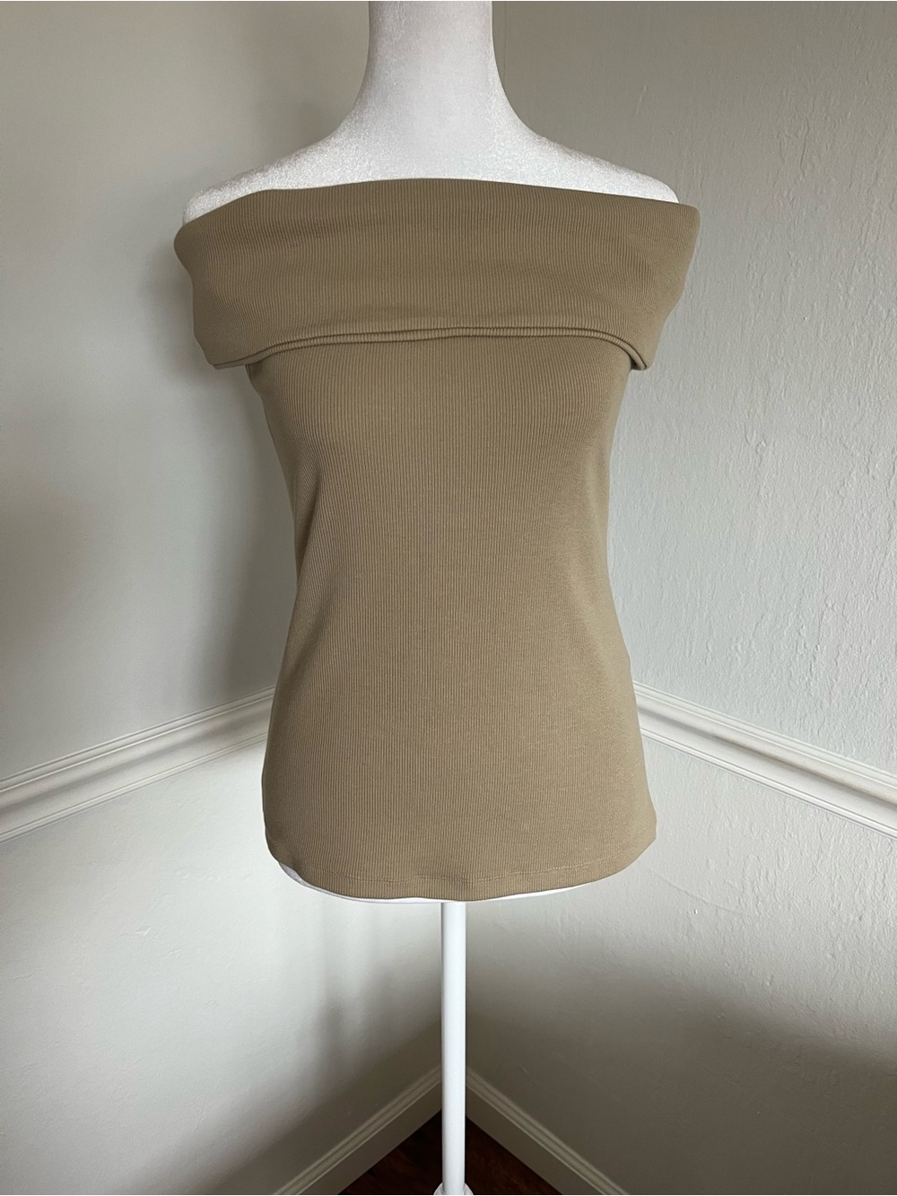 Banana Republic Factory Off-Shoulder Light Brown knit top